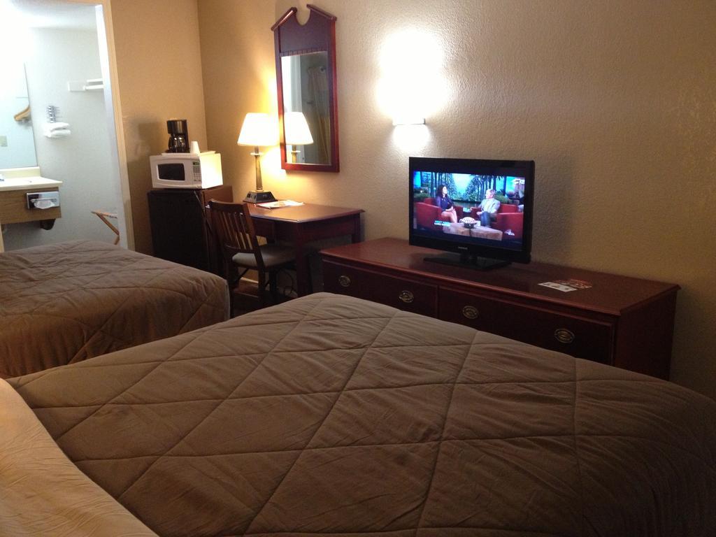 Park Avenue Inn & Suites Victorville Oda fotoğraf