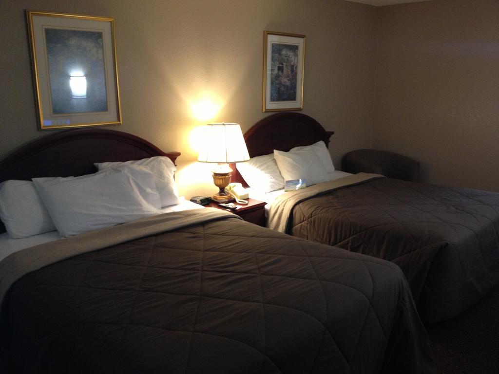 Park Avenue Inn & Suites Victorville Oda fotoğraf