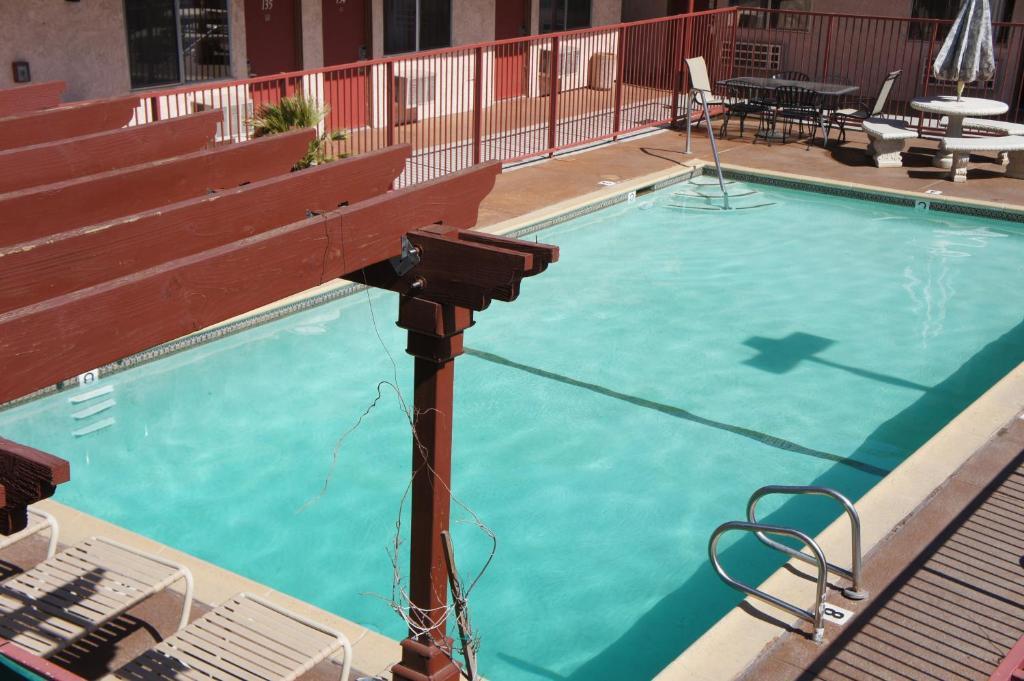 Park Avenue Inn & Suites Victorville Dış mekan fotoğraf